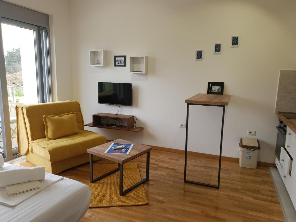 Gina And Nia Apartments Ulcinj Exterior photo